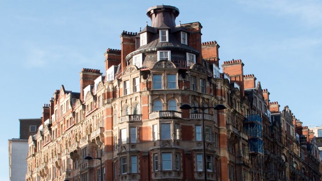 luxury apartment rentals London